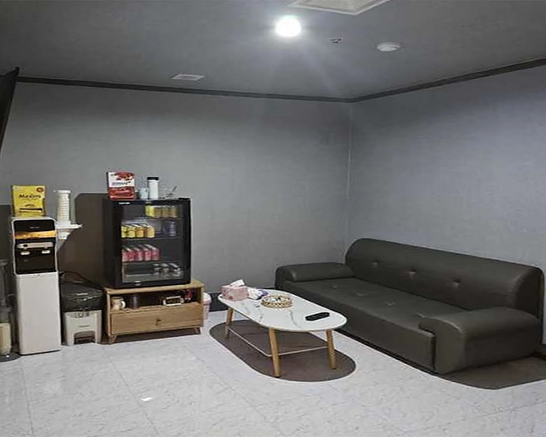 인천 논현동 소래포구역 오아시스 대기실 1