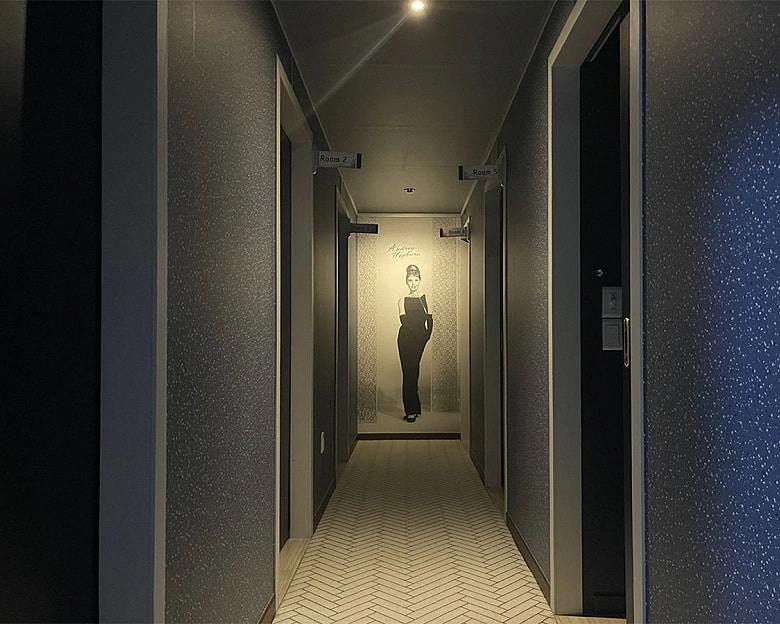 여수 학동 디디아로마 복도 3