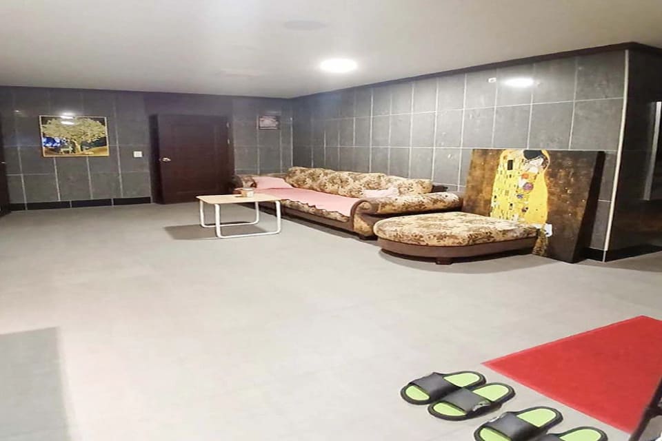 여수 여서동 중국전통럭키마사지 로비 1