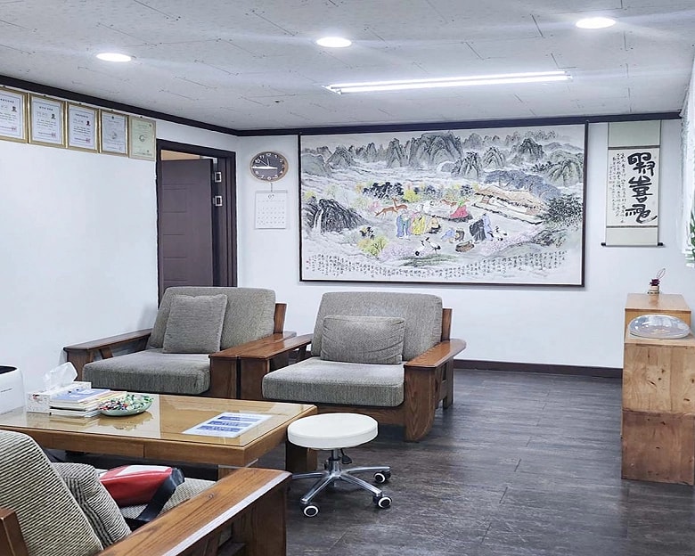 용인시 수지구 풍덕천동 수지체형교정 로비 3