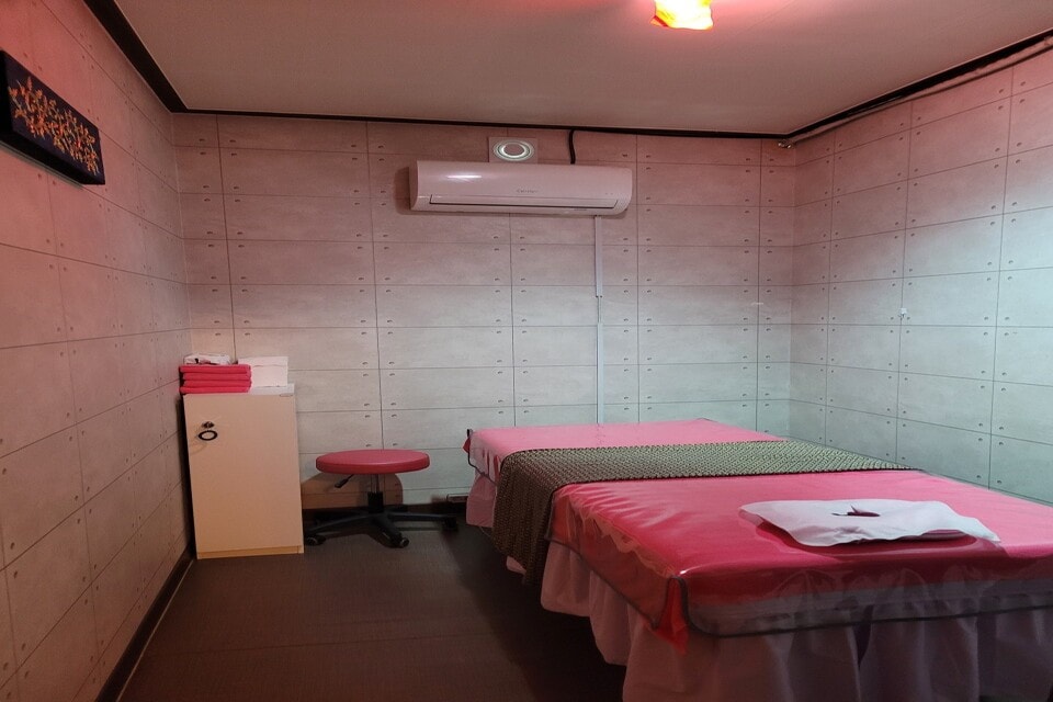 충남 예산군 예산읍 주교리 로터리마사지 관리실