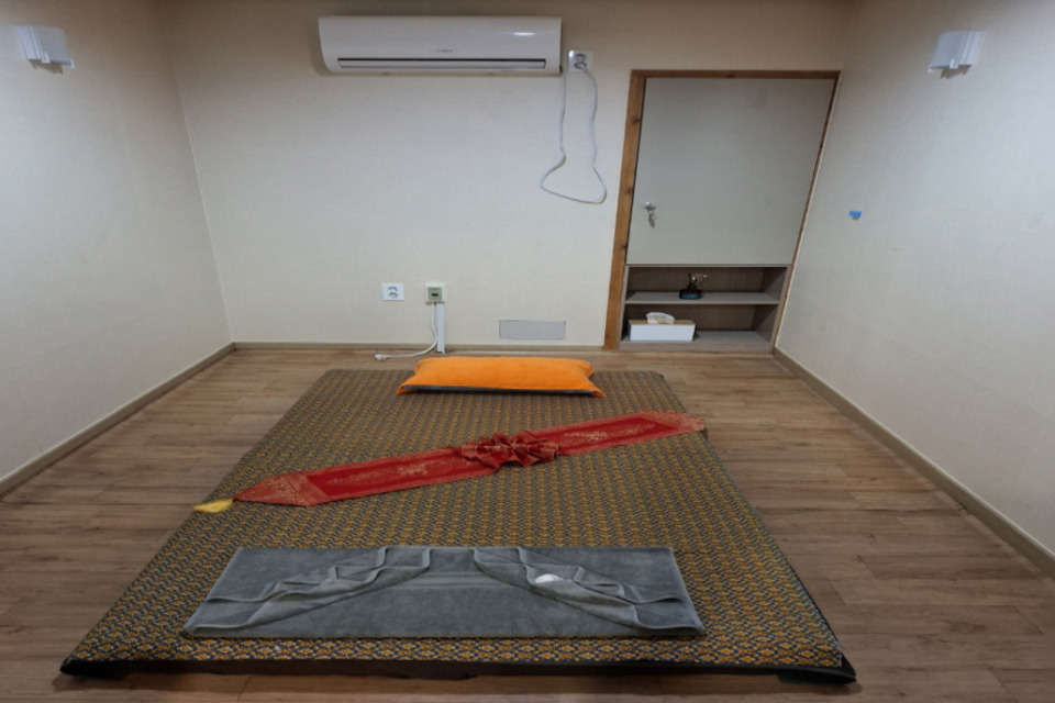 충남 예산군 덕산면 사동리 청담아로마 관리실 1