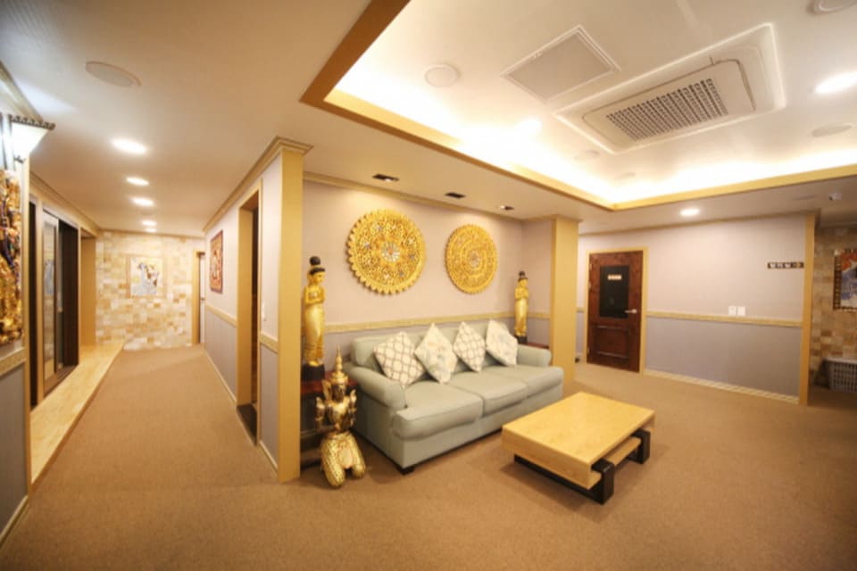제주 연동 더킹 로비
