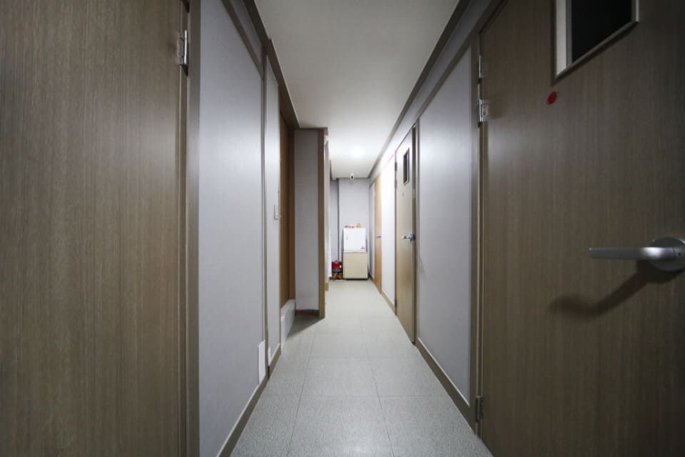 서울 구로구 구로동 더풋앤바디 복도