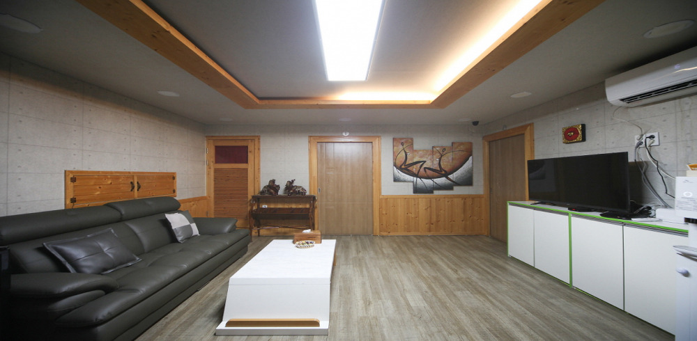 진주 상대동 더아로마 로비 2