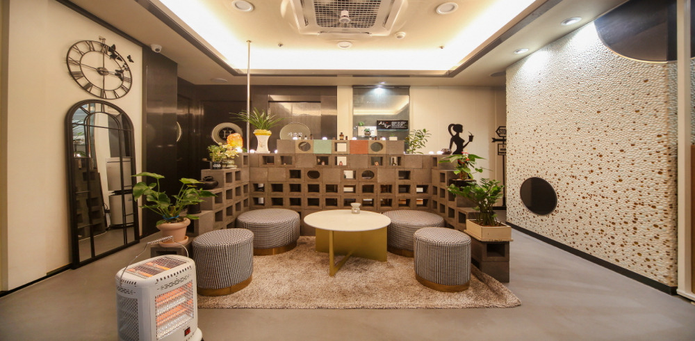 서초 강남역 서초동 내몸에약손 로비 2