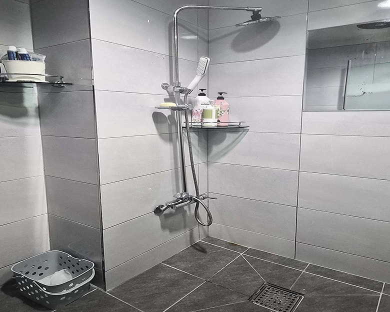 부산진구 부전동 서면역 스푼테라피 샤워실 1
