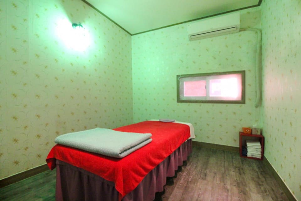 충남 아산시 온천동 시엘중국마사지 관리실 1