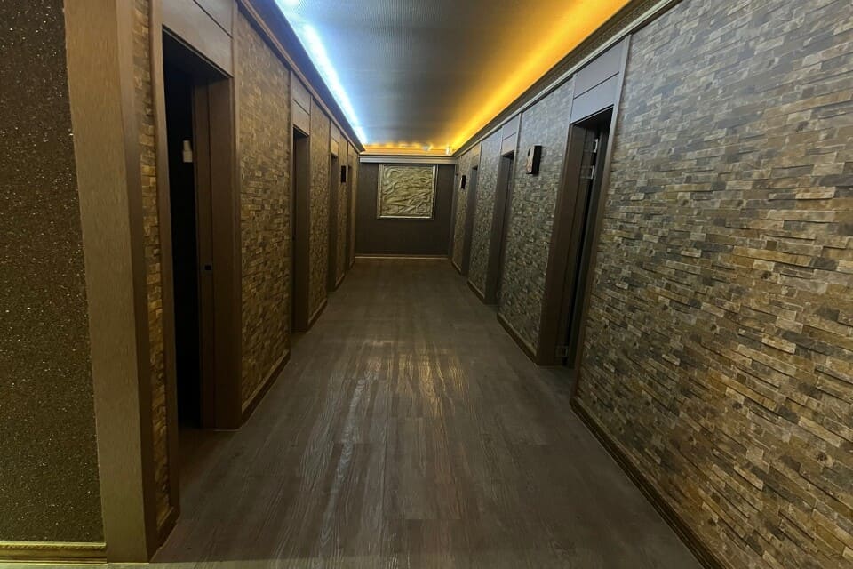 강원특별자치도 횡성군 횡성읍 읍하리 왓포태국전통마사지 복도 1