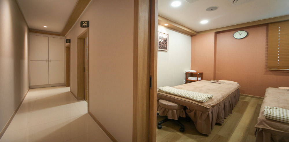 포항 흥해읍 초곡그린마사지 복도 2