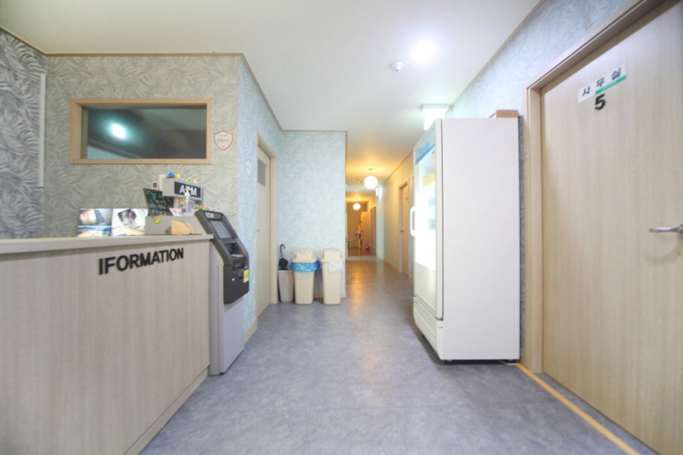 충남 서산시 대산읍 대산리 황제마사지 카운터 1