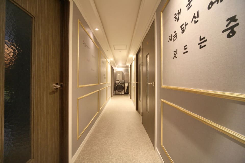 경기 수원시 팔달구 고등동 힐링중국전통 복도 1