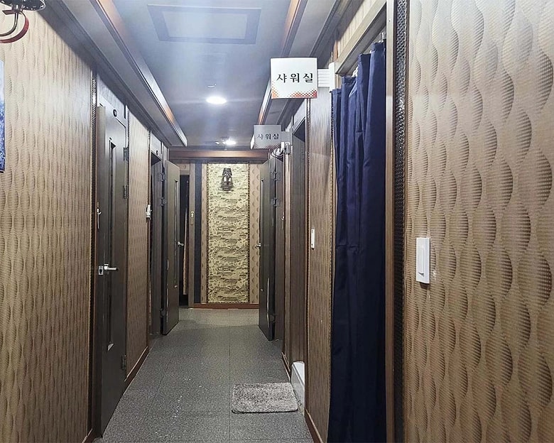 인천 용현동 쿨아로마 복도 1