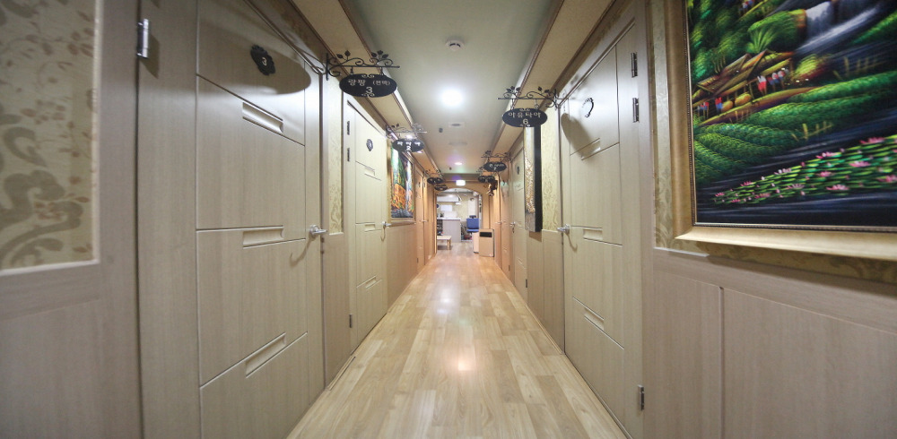 화성시 만세구 남양읍 편백힐링 복도 2