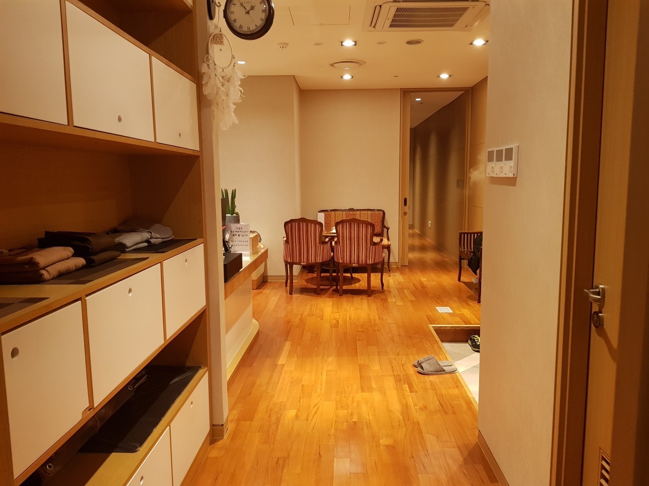 강원특별자치도 고성군 토성면 원암리 유끼바나테라피 복도